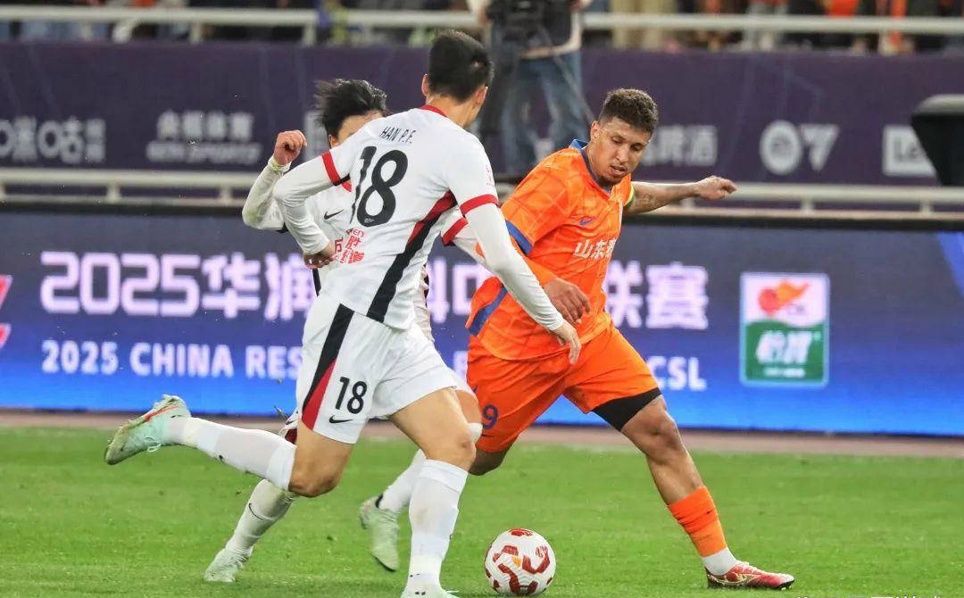 关于桑德兰客场不敌对手遭遇困境的信息