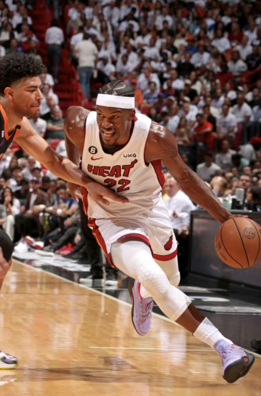 -热火击败尼克斯，巴姆高效贡献分