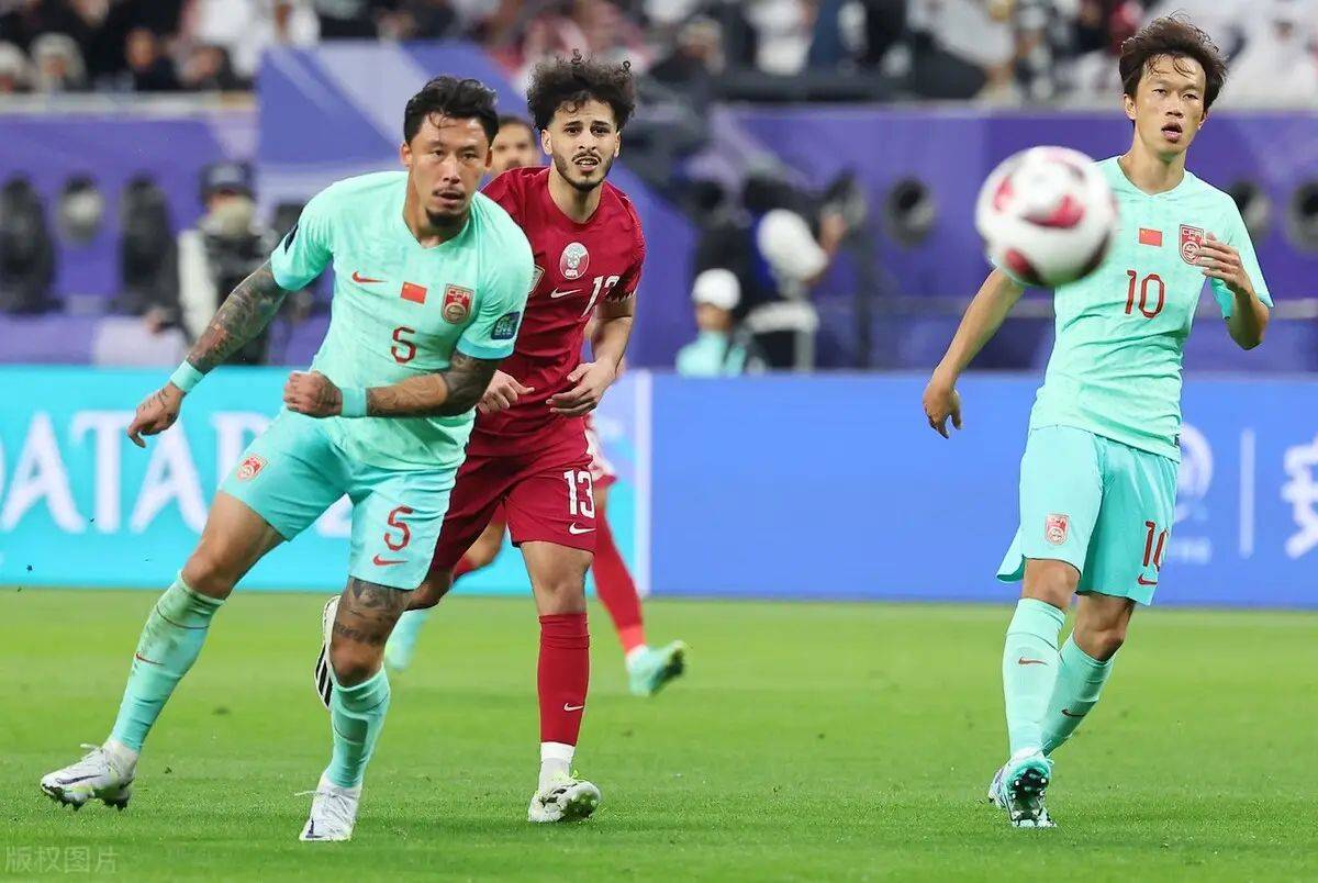 DB彩票官方网站-新加坡强队崭露头角，雄踞榜首称霸的简单介绍