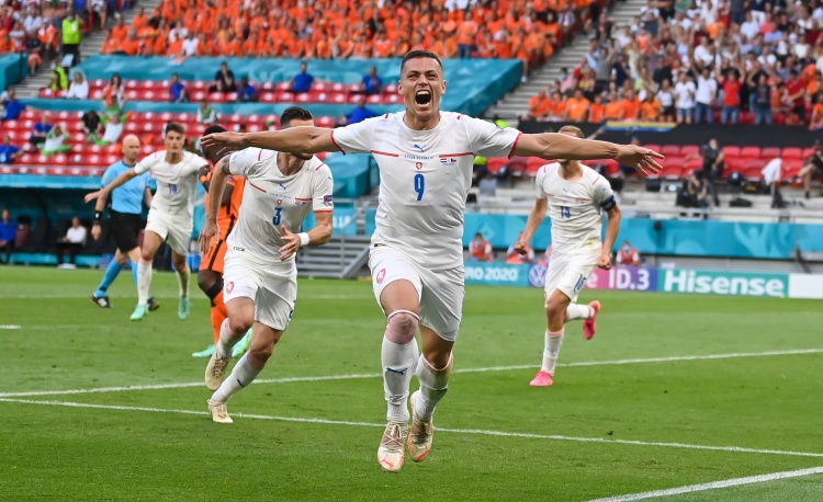 包含捷克队力压葡萄牙,成功晋级决赛赛点的词条 包含捷克队力压葡萄牙,成功晋级决赛赛点的词条