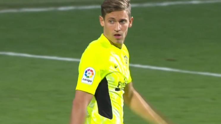 关于埃瓦尔主场取胜,终结不胜局面的信息 关于埃瓦尔主场取胜,终结不胜局面的信息