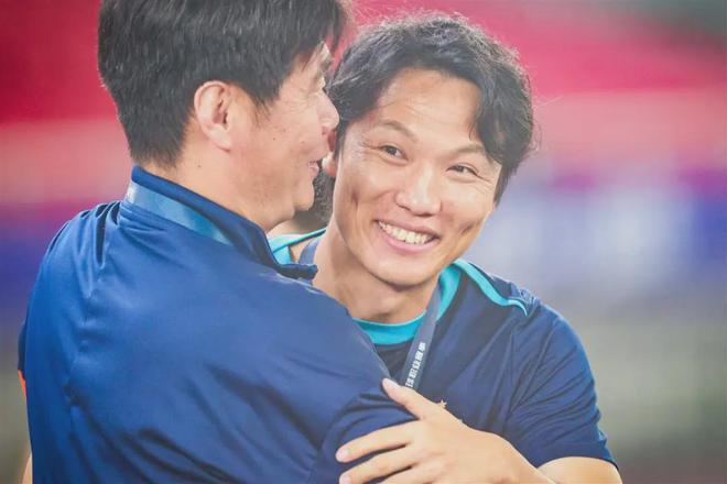 武汉三镇客场战胜四川九牛，稳固领跑位置的简单介绍