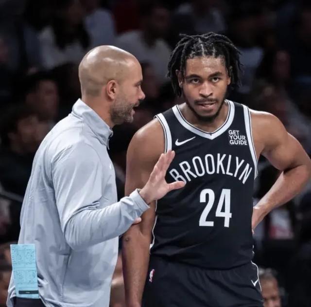 活塞宣布小托马斯赛季报销 活塞宣布小托马斯赛季报销