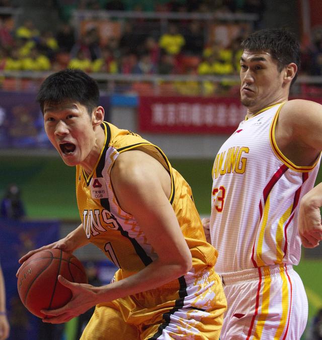 包含花样无限国际篮球联赛高手技压群雄的词条