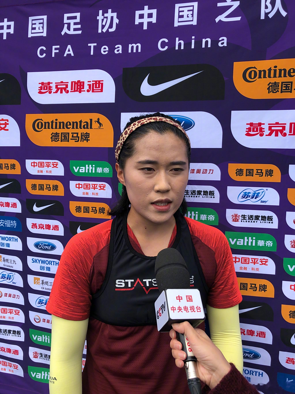 国家队女足比赛解说解密，击中球场要点