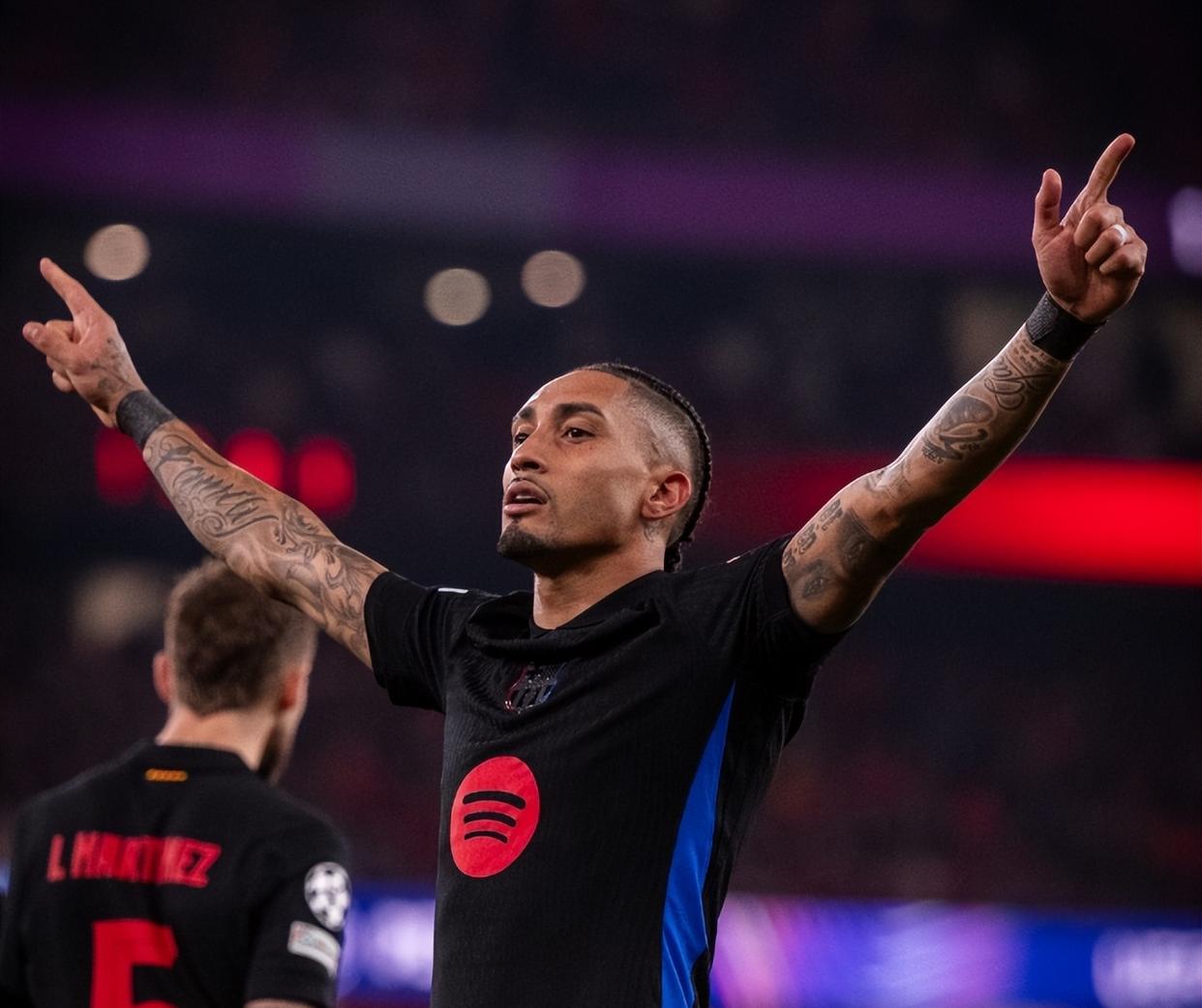 DB彩票官方网站-奥萨苏纳在赛季中期换帅，期望提升成绩