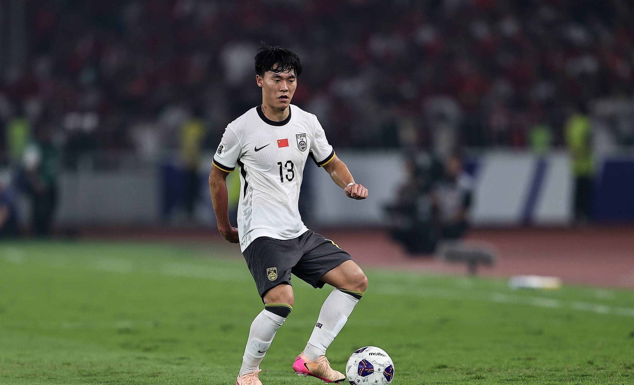 人气球星亮相战场，法国足球征战川足赛季