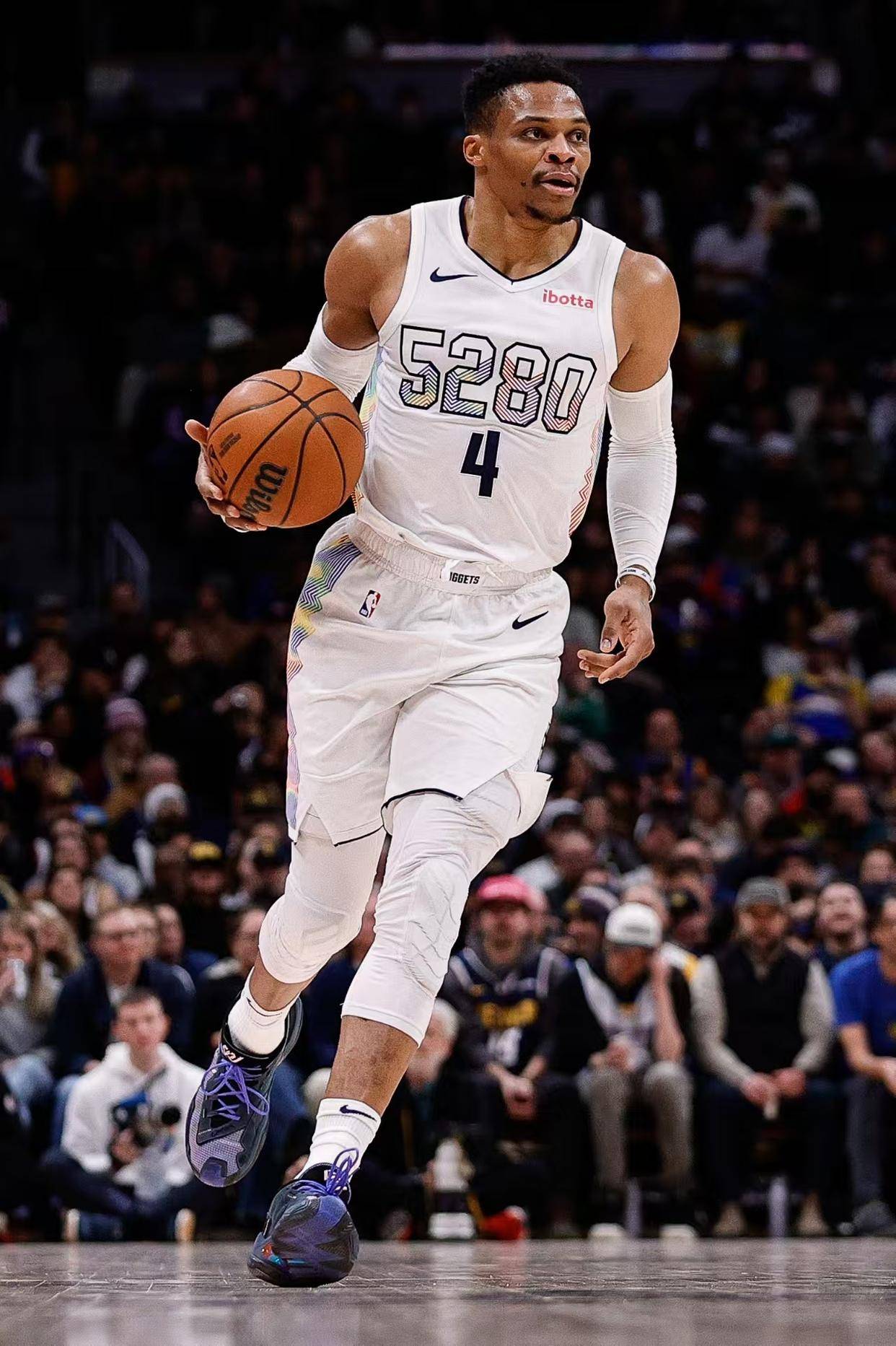 DB gaming-雷霆逆袭掘金，威少绝杀瞬间巨大反转的简单介绍