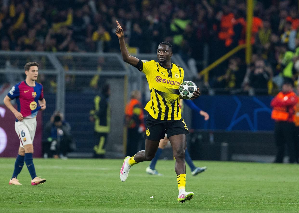 包含塞维利亚门将神勇表现,连扑三点力保球门不失的词条 包含塞维利亚门将神勇表现,连扑三点力保球门不失的词条