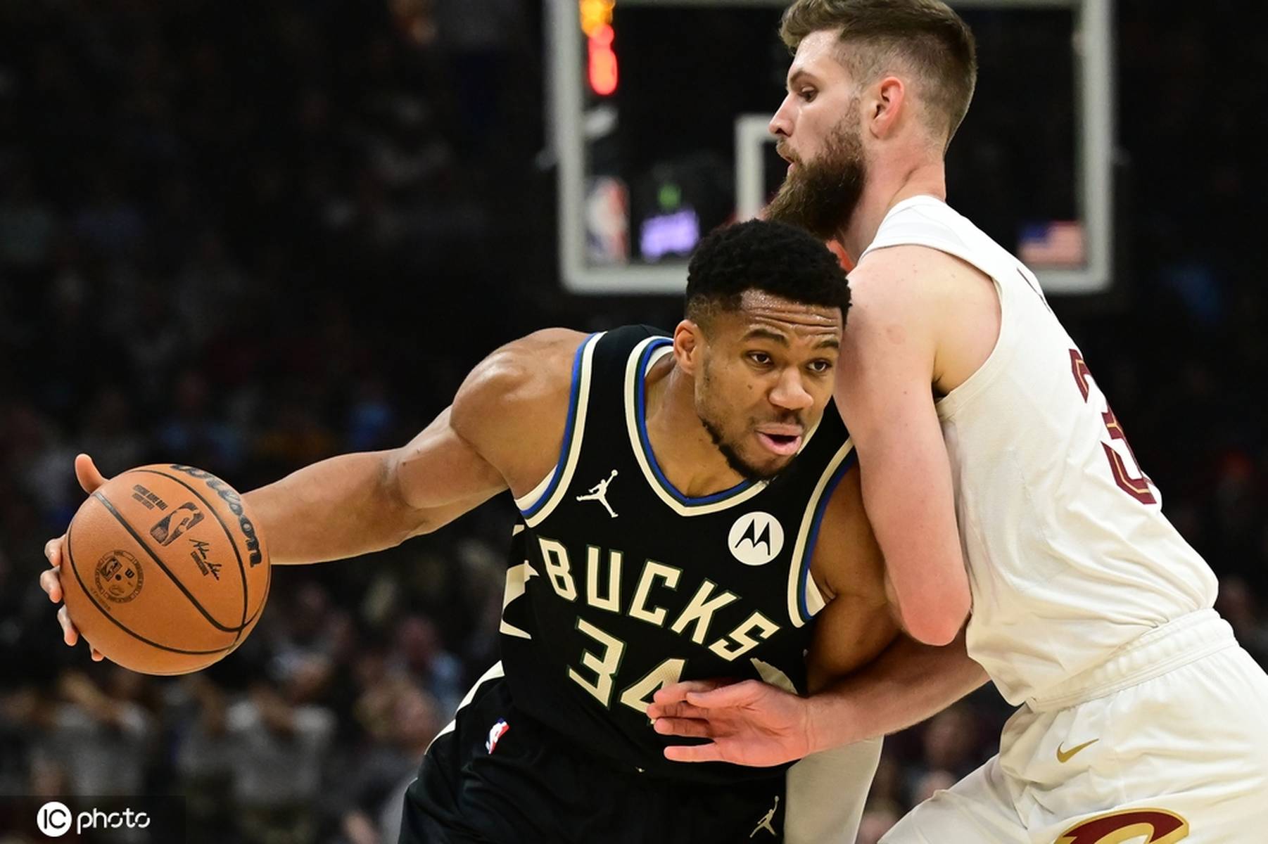 雄鹿队实力测评遥遥领先，无敌攻势