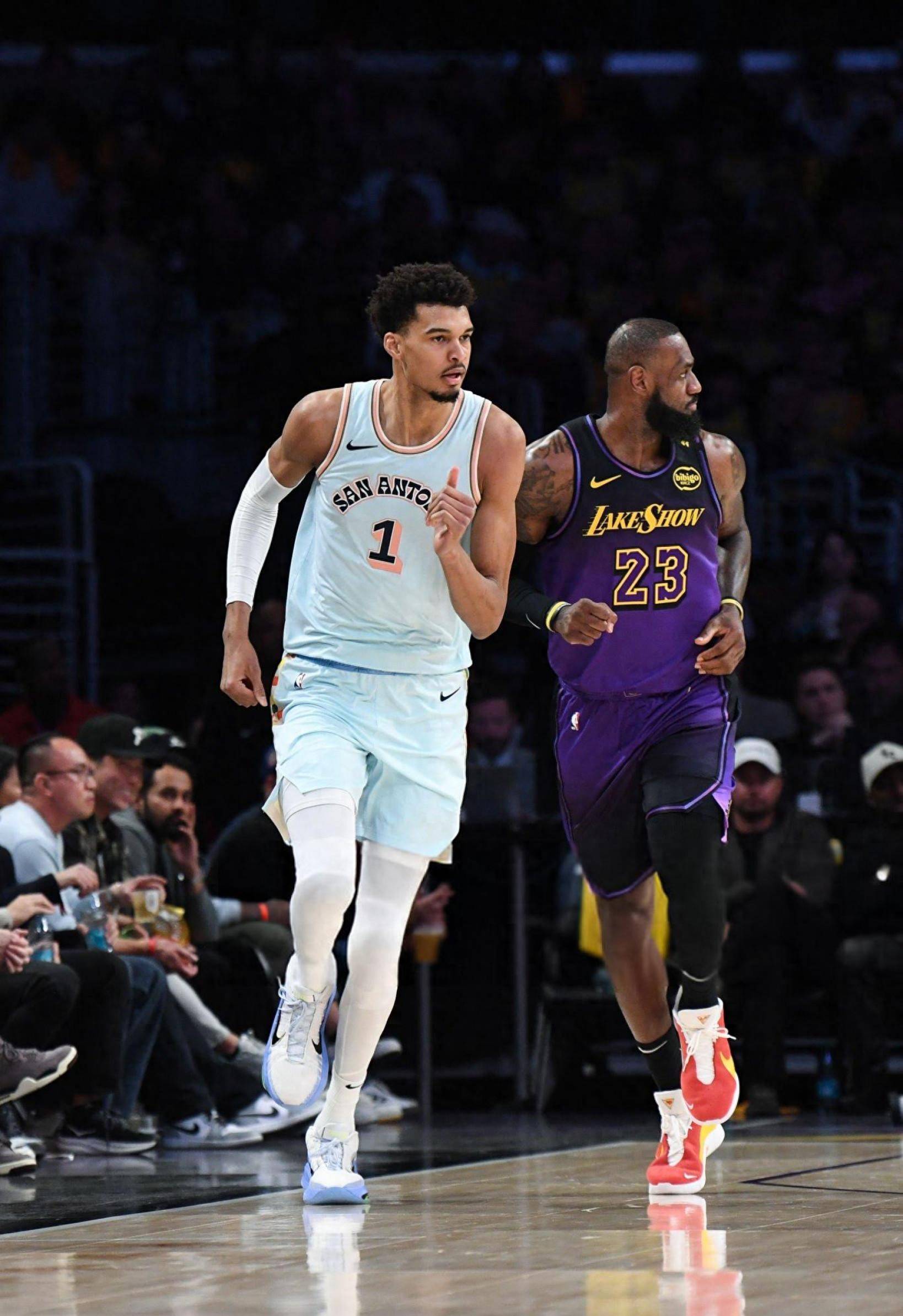 比赛霸主湖人再胜爵士，继续巩固西部第二位置