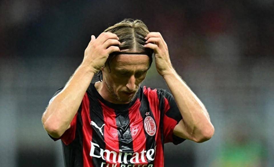 DB彩票试玩-AC米兰客场赢球，国米爆冷输球