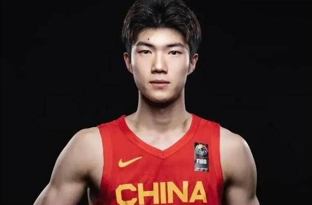 -昂热队在最新一场比赛中发挥出色，稳定表现