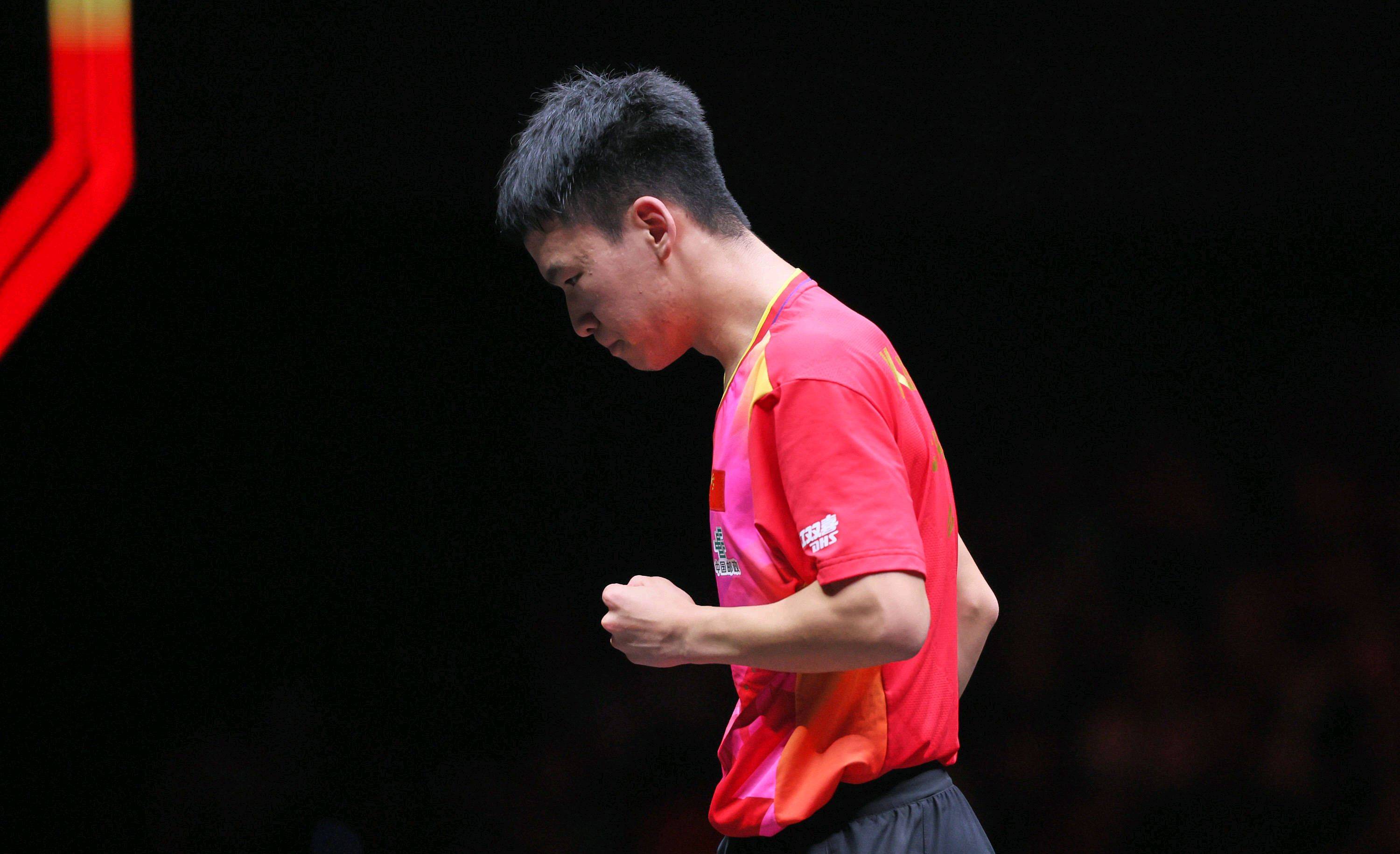 球星们在比赛中展现出十足的斗志和实力